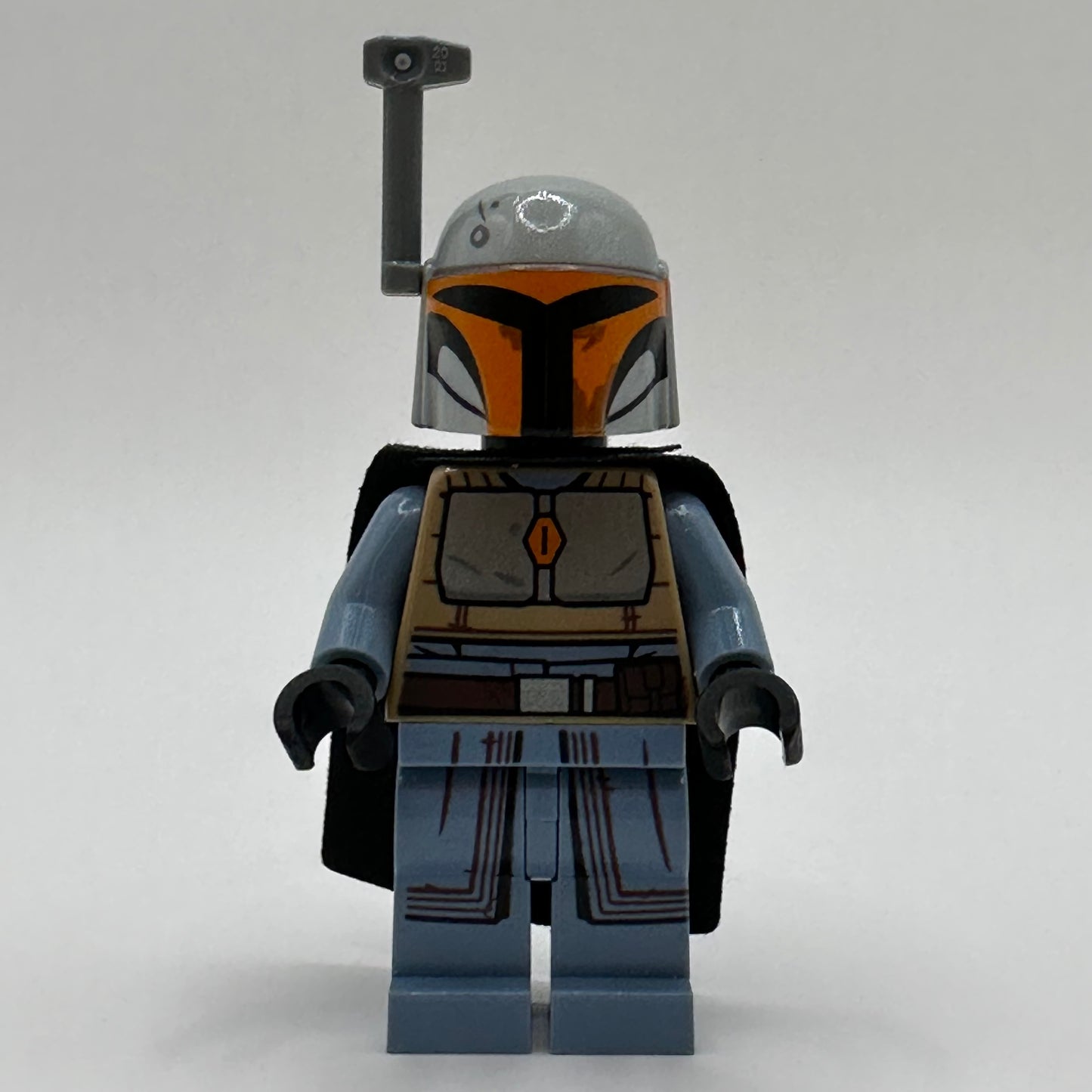 LEGO Mandalorian Tribe Warrior Minifigure [Light Bluish Gray]